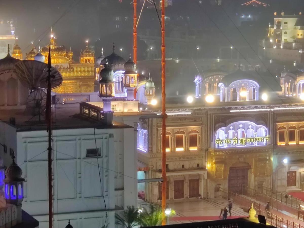 Hotel Avi Inn Amritsar Bagian luar foto