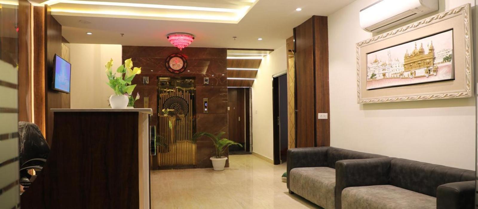 Hotel Avi Inn Amritsar Bagian luar foto